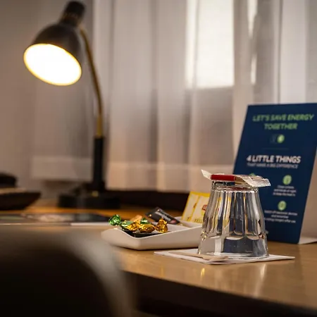 Campanile & Restaurant 2*