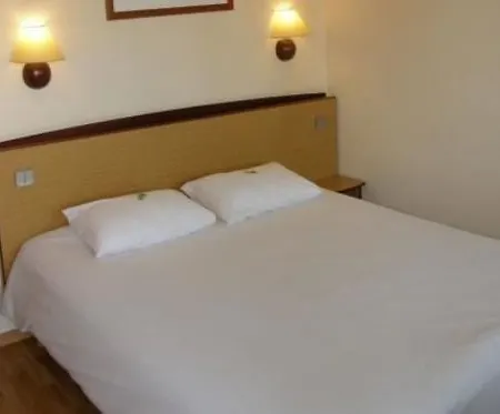 Campanile & Restaurant מלון גנט