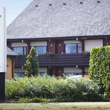 Campanile & Restaurant מלון