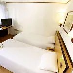 فندق Campanile & Restaurant