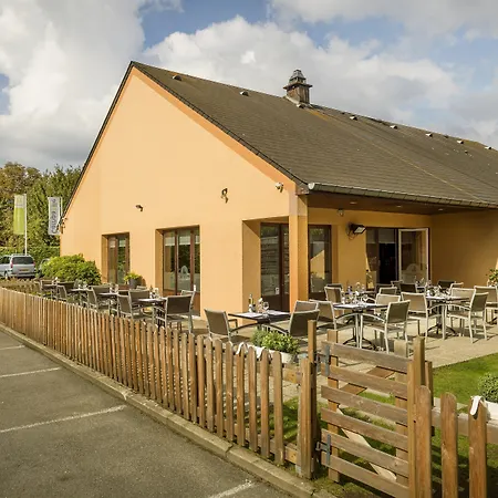 Campanile & Restaurant 2*