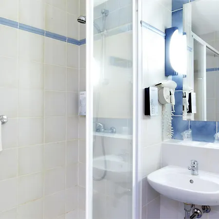 Campanile & Restaurant Hotel 2*