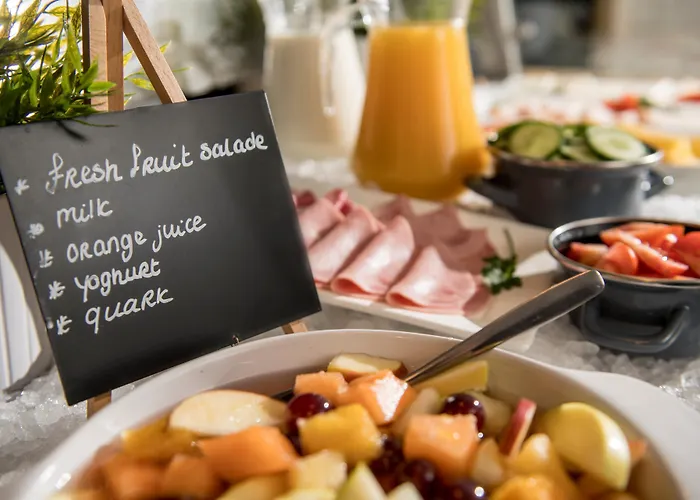 Campanile & Restaurant 2*