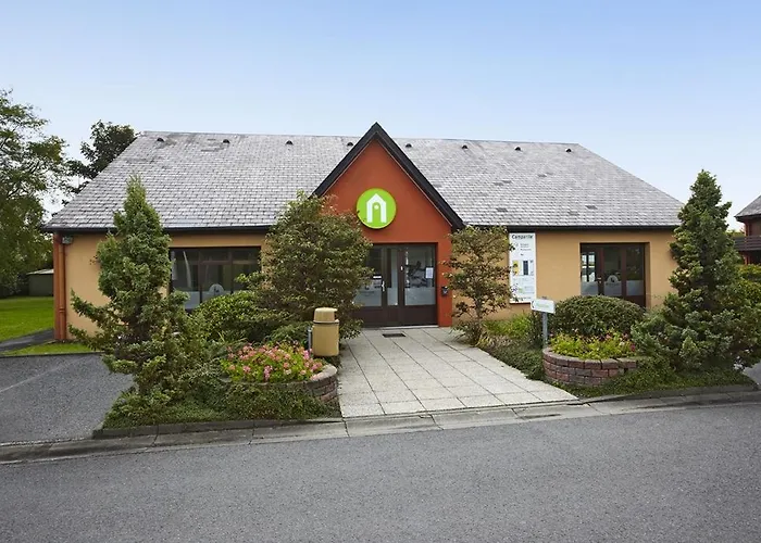 Hotel Campanile & Restaurant 2*