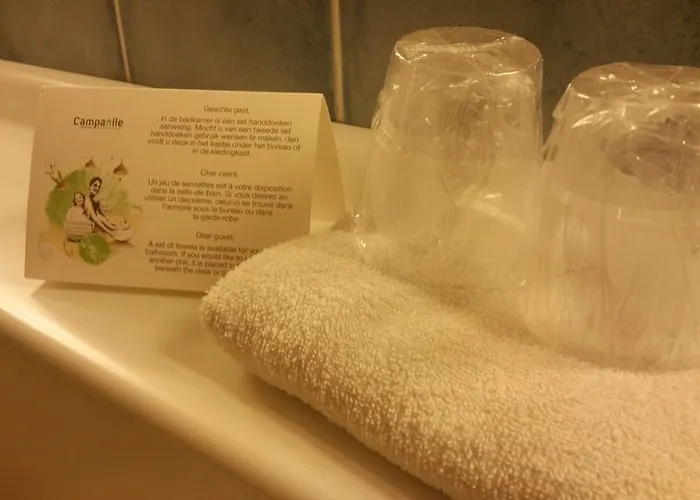 Campanile & Restaurant Szálloda 2*