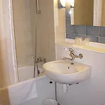 Campanile & Restaurant Hotel