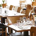 Campanile & Restaurant 2*